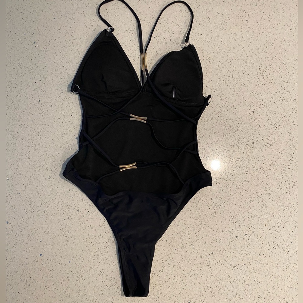 Chic Black One-Piece Swimsuit - Picture 2 of 4